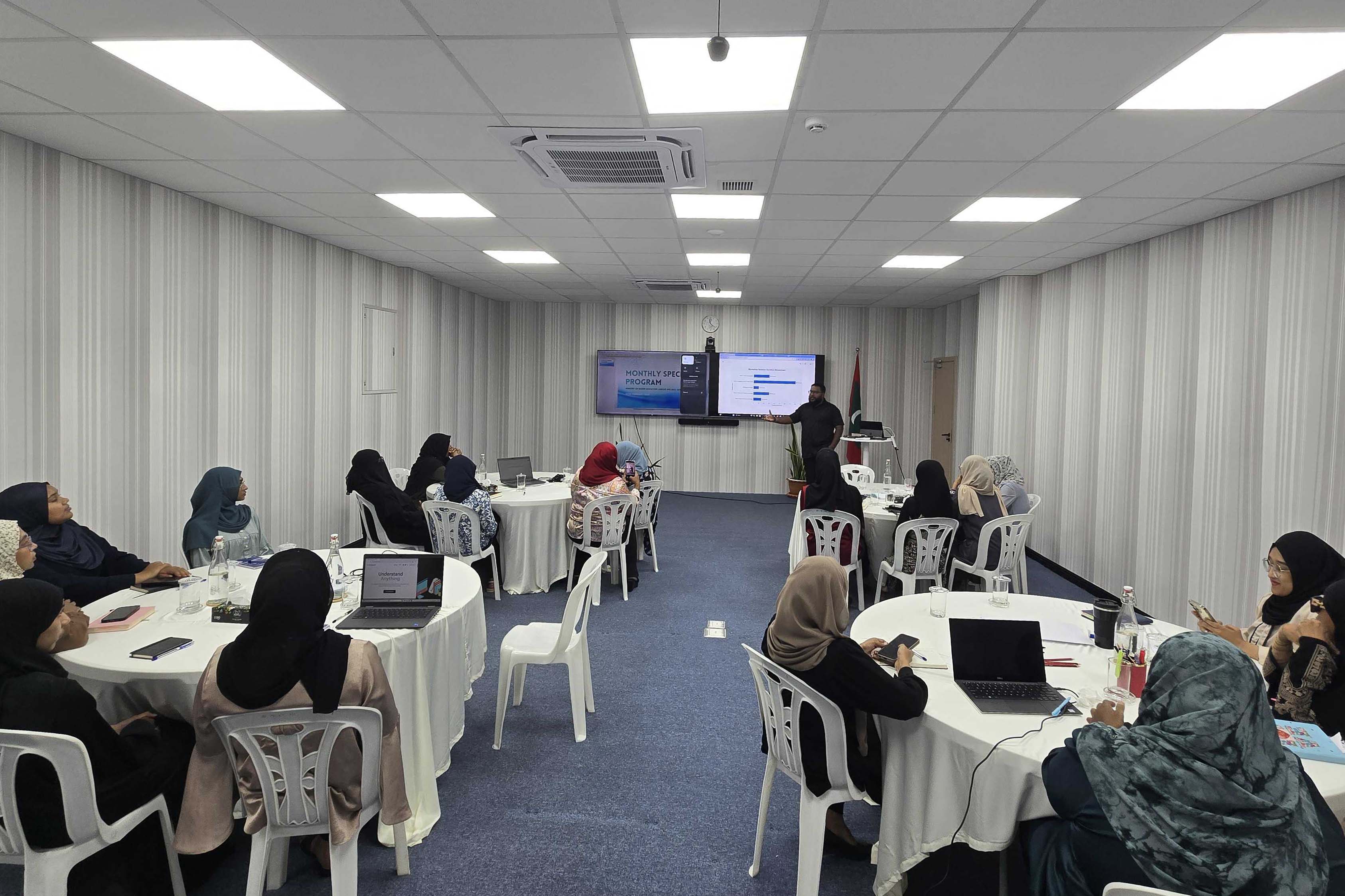 Javaabu Conducts First AI Training Session for Ministry of Higher Education under CSC MoU