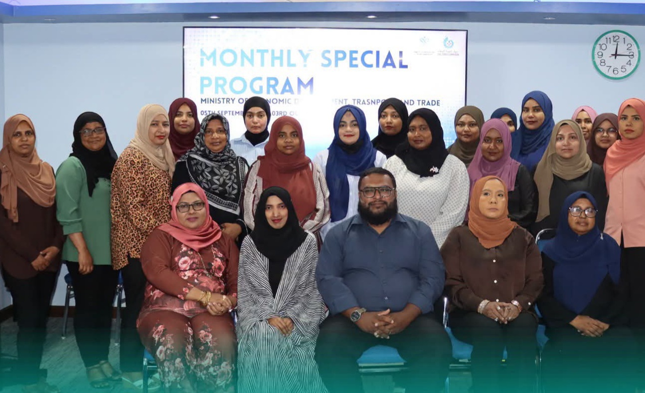 Javaabu Facilitates AI Session for Economic Development, Transport and Trade Ministry