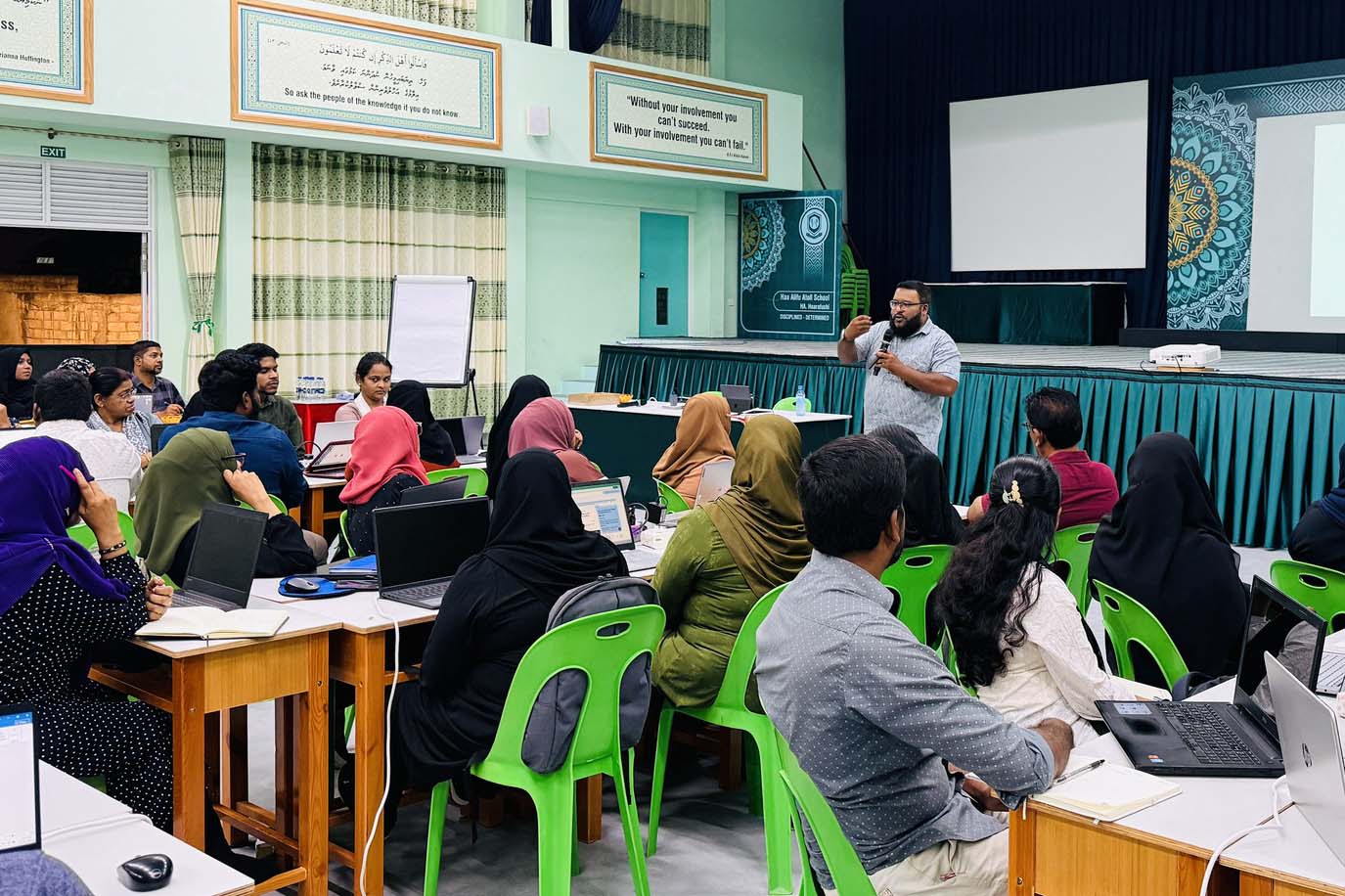 Javaabu Conducts Professional Development Workshop on Artificial Intelligence for Teachers in Haa Alif Atoll School
