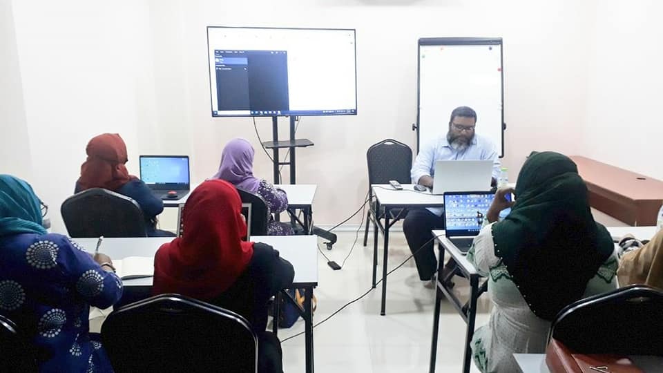 Javaabu Academy signs MoU with Bridging the Communities Maldives to empower women through ICT training